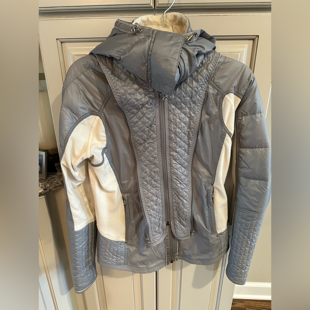 LuluLemon Reversible White and Grey Jacket with detachable hood
